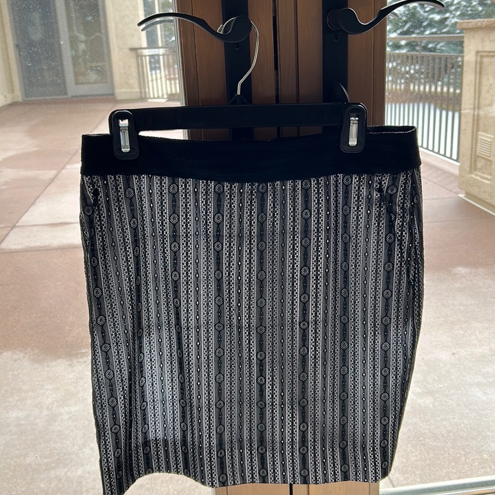 Etcetera black and white lace skirt